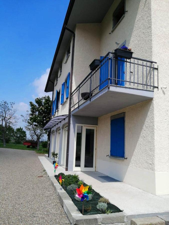 B&B Des Artistes Borzano Exterior photo